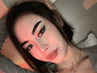 エロティックなビデオチャット BadAsianBaby