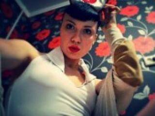 エロティックなビデオチャット badcatwoman