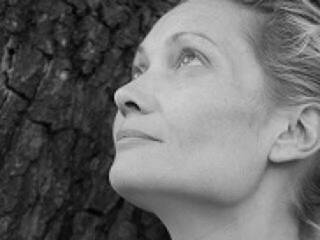 エロティックなビデオチャット bahanalia