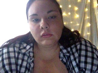 写真 bbwbaby4u LOVENSE IS ON! Shhhhh don't let my rommates hear me #lovense #domi #latina #busty #teen