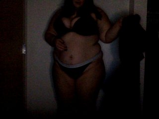 写真 bbwbaby4u LOVENSE IS ON! Shhhhh don't let my rommates hear me #lovense #domi #latina #busty #teen