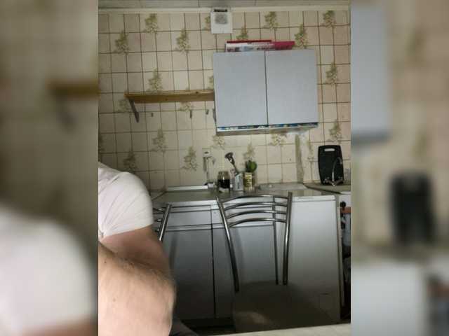 ブロードキャストスクリーンショット BC-SwedishFamily