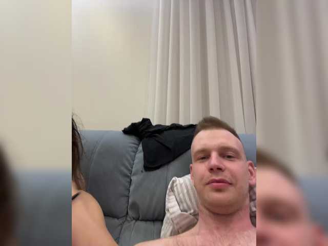 ブロードキャストスクリーンショット BC-SwedishFamily