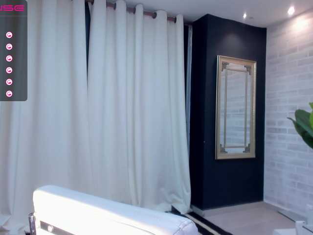 ブロードキャストスクリーンショット BeccaRoberts