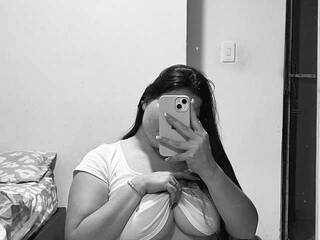 エロティックなビデオチャット BECKAWHITE