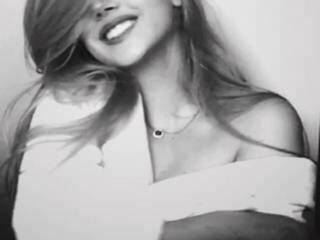 エロティックなビデオチャット belanita