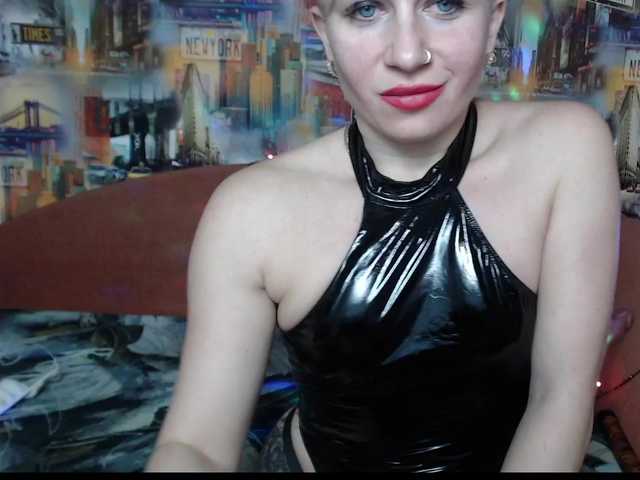 ブロードキャストスクリーンショット Bella--strong