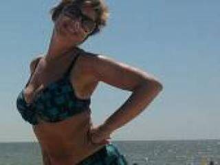 エロティックなビデオチャット bellabella1