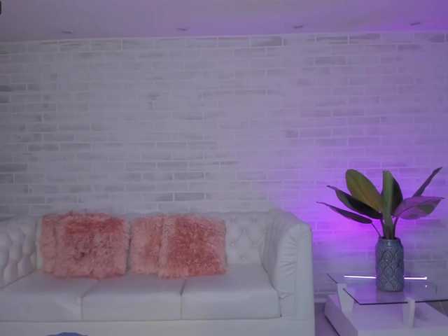 ブロードキャストスクリーンショット BellePearson