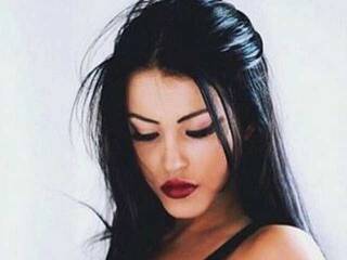 エロティックなビデオチャット BellyCatt