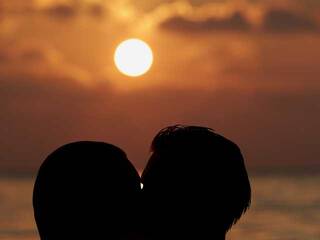 エロティックなビデオチャット ZaebyPuxA