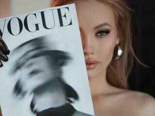 エロティックなビデオチャット BestieOnline