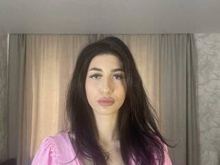 エロティックなビデオチャット BETTY11DIHNA