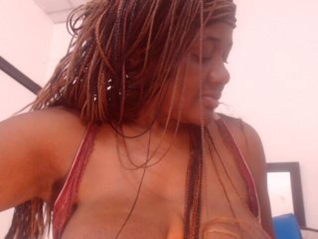 ブロードキャストスクリーンショット BigBustyBlack