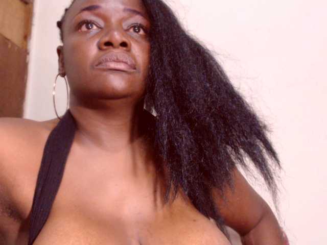 ブロードキャストスクリーンショット BigBustyBlack