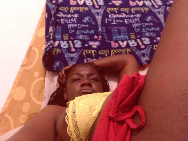 ブロードキャストスクリーンショット BigBustyBlack