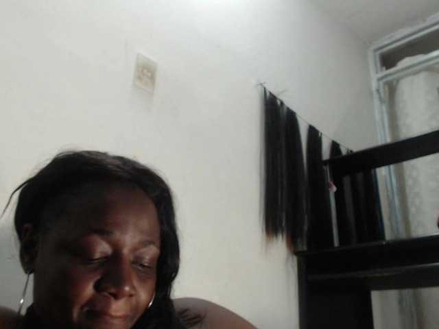 ブロードキャストスクリーンショット BigBustyBlack