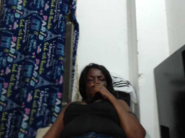 ブロードキャストスクリーンショット BigBustyBlack