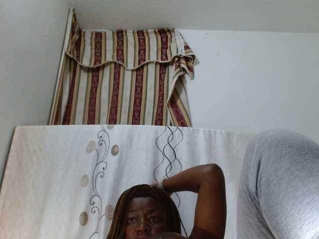 ブロードキャストスクリーンショット BigBustyBlack