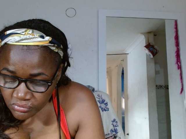 ブロードキャストスクリーンショット BigBustyBlack