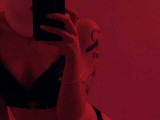 エロティックなビデオチャット linsansty