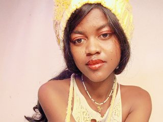 エロティックなビデオチャット BlackGirl95