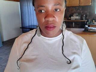 エロティックなビデオチャット blackkitty4u