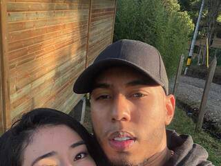 エロティックなビデオチャット Blackncutegirl