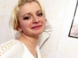 エロティックなビデオチャット blondanya