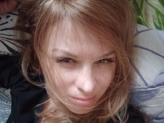 エロティックなビデオチャット BlondeFox