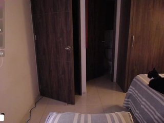 エロティックなビデオチャット AmyHarlow