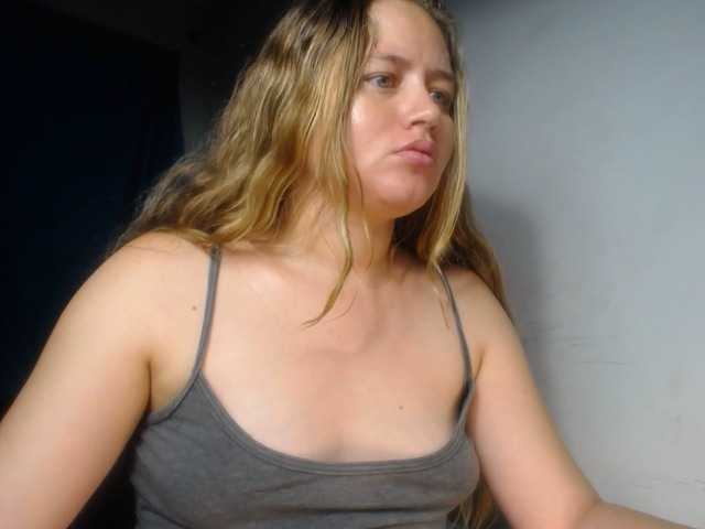 ブロードキャストスクリーンショット roxy-fisting