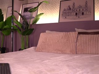 エロティックなビデオチャット IzzyWild