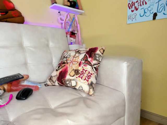 ブロードキャストスクリーンショット tiny-cora