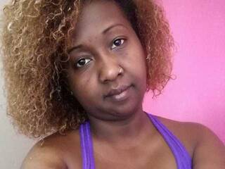 エロティックなビデオチャット Bonivianah