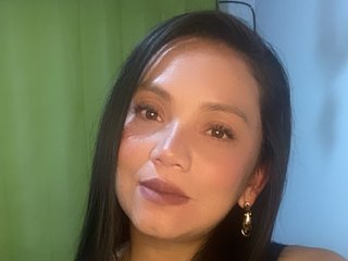 エロティックなビデオチャット BOOBSTORMI90