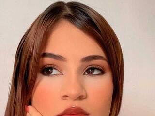 エロティックなビデオチャット BRANDI-LOVEN