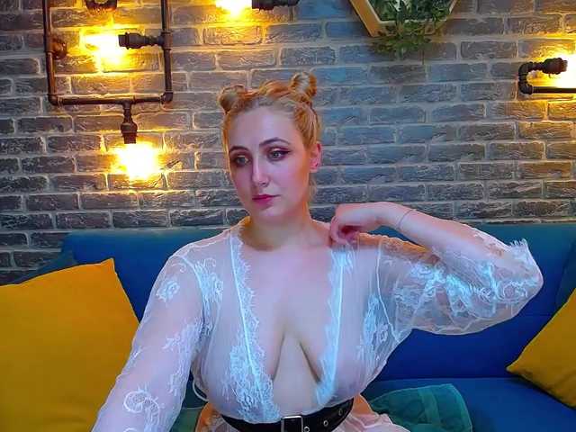 ブロードキャストスクリーンショット Brandy-Rae