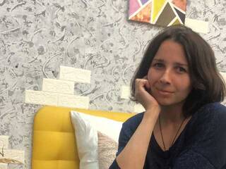 エロティックなビデオチャット BrendaFors