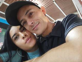 エロティックなビデオチャット brianajoncand