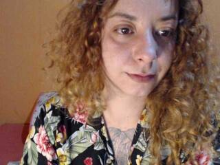 エロティックなビデオチャット bridgetwitch