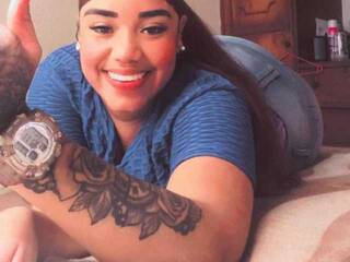 エロティックなビデオチャット britannyhot74