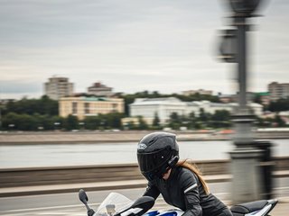 エロティックなビデオチャット Agent_Oxyevator