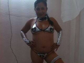 エロティックなビデオチャット brunettesexy2