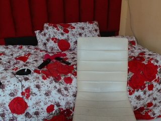 エロティックなビデオチャット BubblyRouxyXXXxx