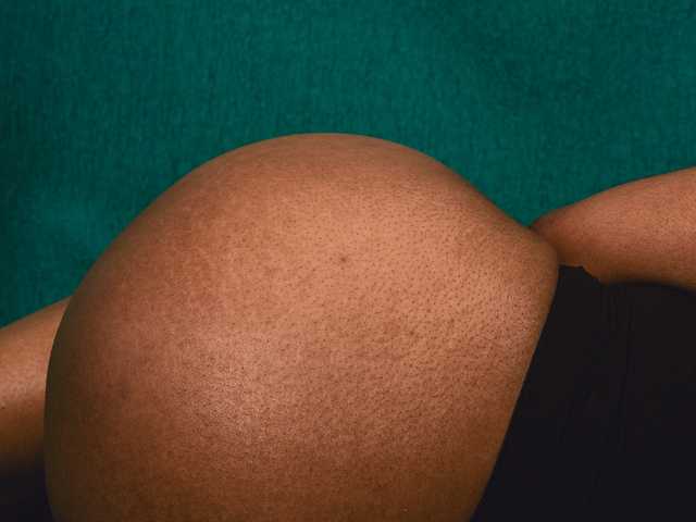 プロフィールの写真 bustyboobsxxll