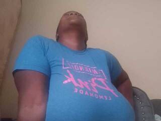 エロティックなビデオチャット BustyDee