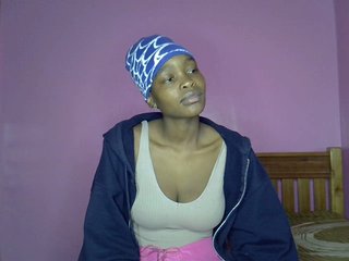 エロティックなビデオチャット C-trisha