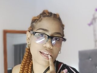 エロティックなビデオチャット CamilaLee
