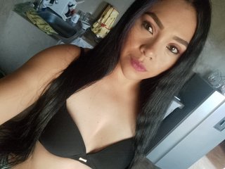 エロティックなビデオチャット Camilamonroe